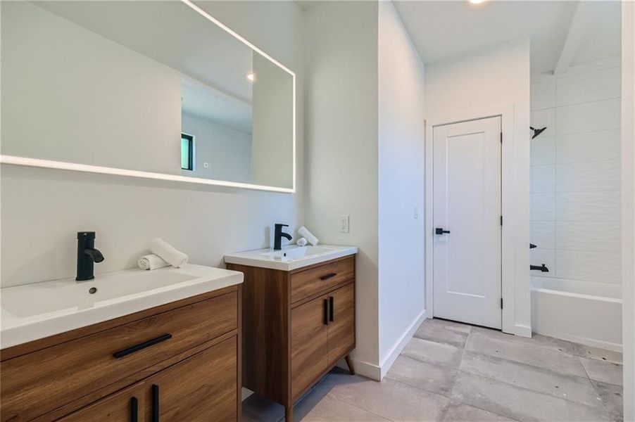 Furnished interior view inside a new home in , Atlanta (Image 10).