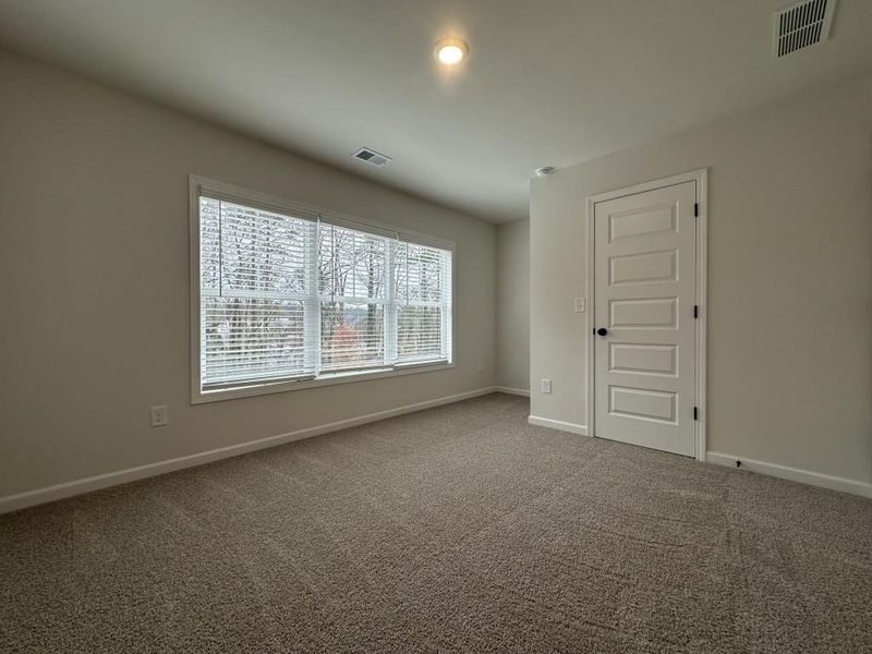 Spacious, unfurnished interior of a new home in Magnolia Grove, Mableton (Image 8).