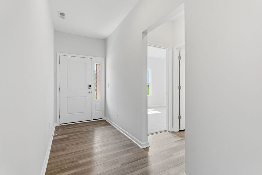 Spacious, unfurnished interior of a new home in Willowbrook, Shelby (Image 7).