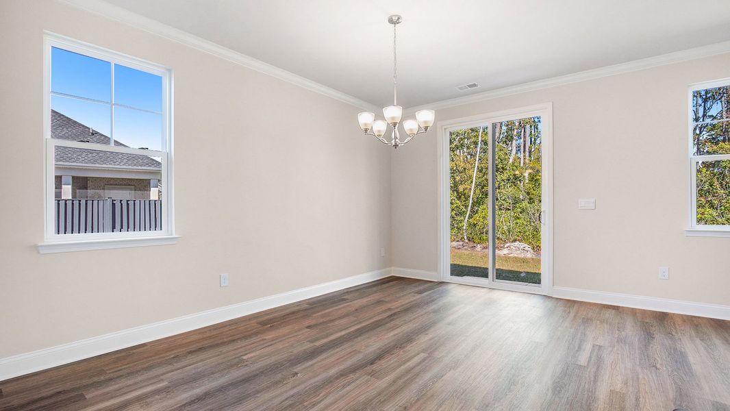 Spacious, unfurnished interior of a new home in Belle Park, North Myrtle Beach (Image 12).