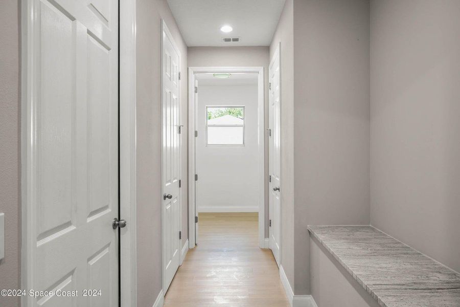 Spacious, unfurnished interior of a new home in , Palm Bay (Image 9).