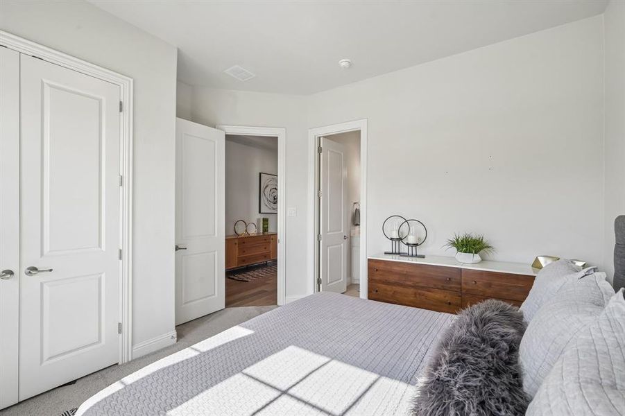 Furnished interior view inside a new home in Ridge Crossing, Waxahachie (Image 18).