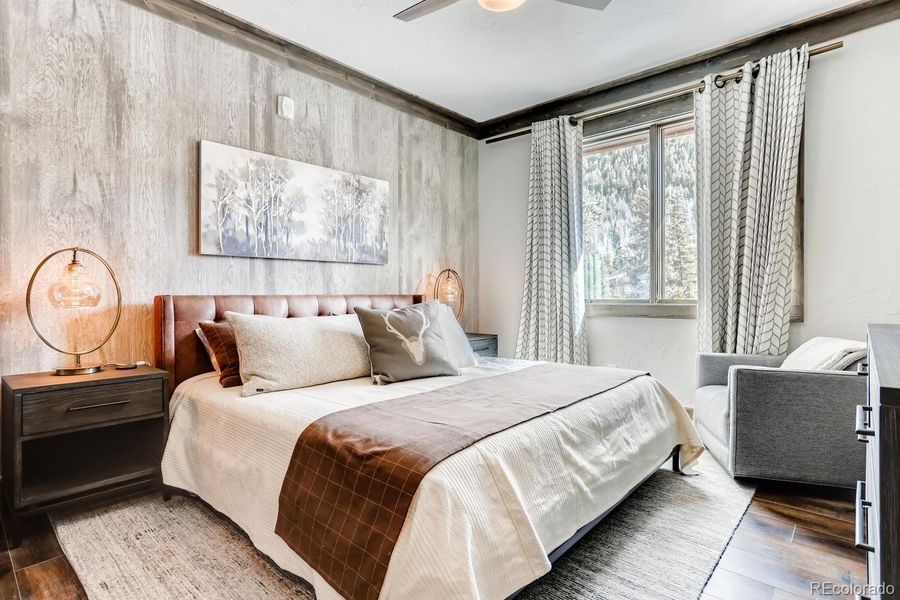 Photo does not depict actual unit image.