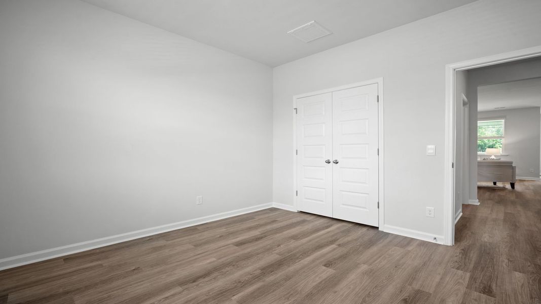 Spacious, unfurnished interior of a new home in Fernhill Farms, Statesboro (Image 23).