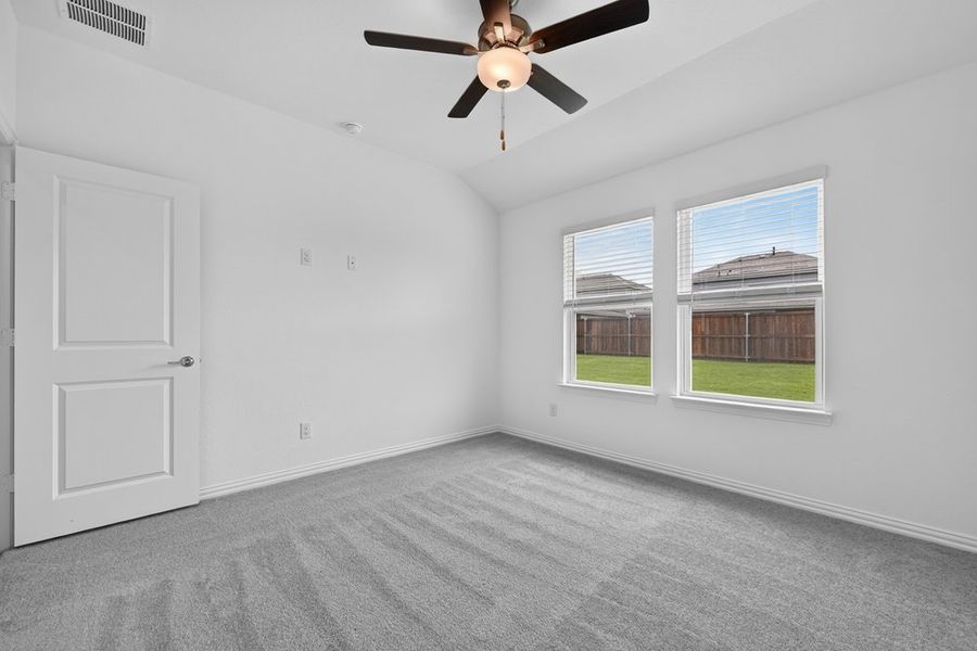 Spacious, unfurnished interior of a new home in River Ridge, Crandall (Image 23).