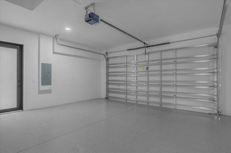 Spacious, unfurnished interior of a new home in , Lehigh Acres (Image 35).