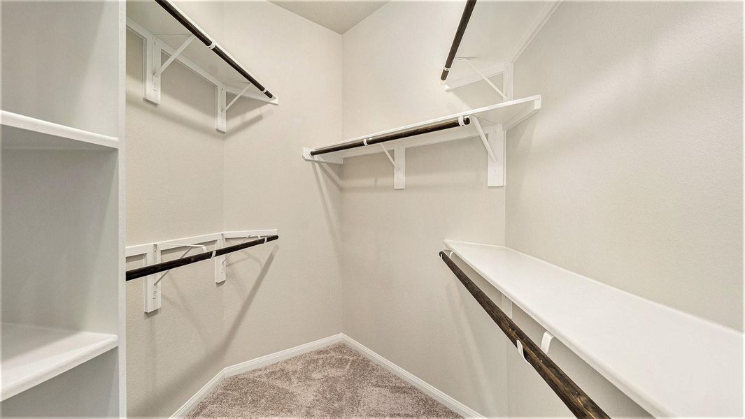 Furnished interior view inside a new home in Meadow Glen, Conroe (Image 11).