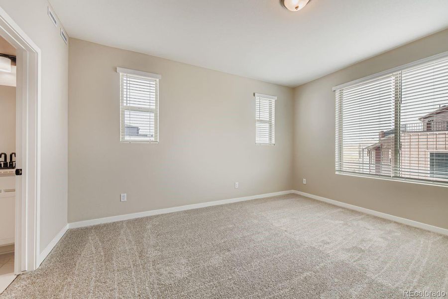 Spacious, unfurnished interior of a new home in , Littleton (Image 16).