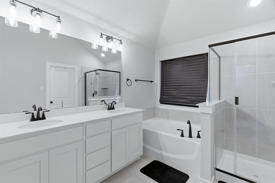 Furnished interior view inside a new home in Trail Creek, Cleburne (Image 11).