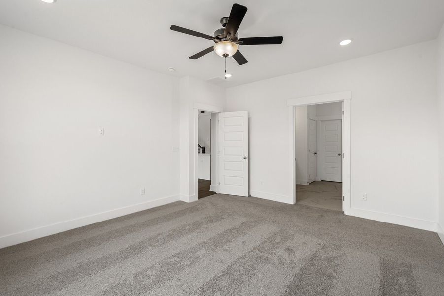 Spacious, unfurnished interior of a new home in Woods Crossing, Gallatin (Image 54).
