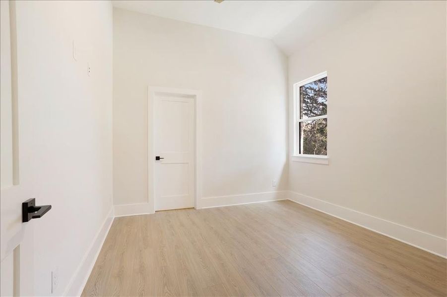 Spacious, unfurnished interior of a new home in , Pottsboro (Image 22).