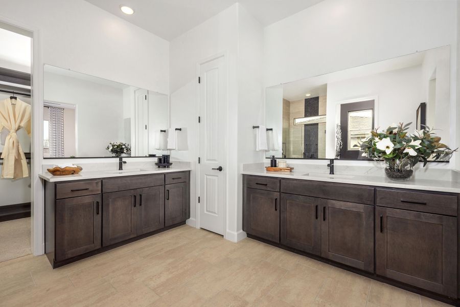 Oxford Model Home - Owner's Bath
