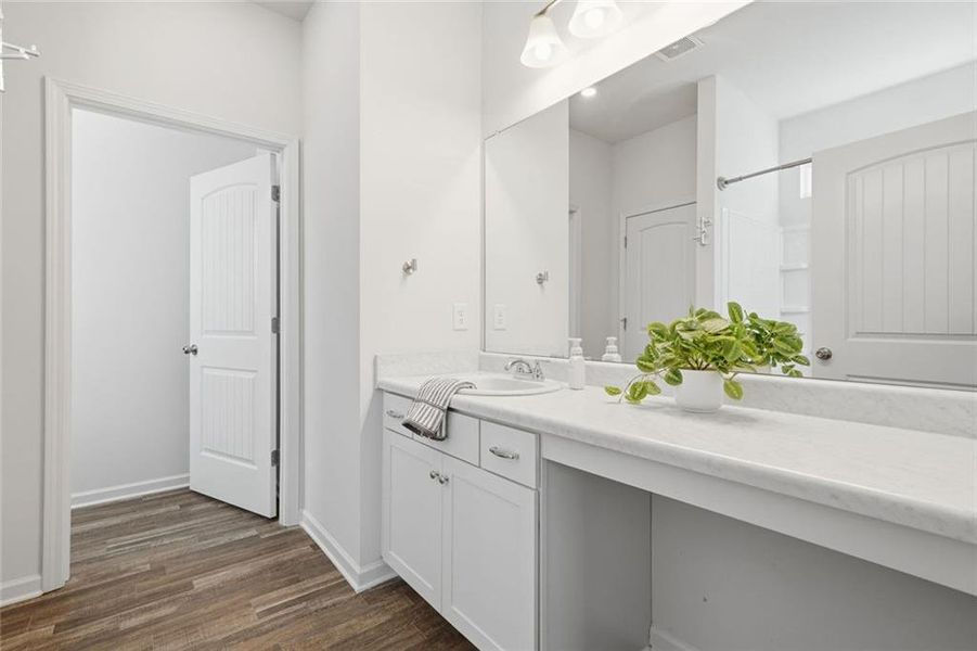 Furnished interior view inside a new home in , Calhoun (Image 12).
