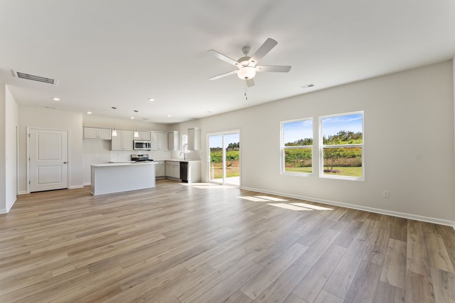 Spacious, unfurnished interior of a new home in Richmond Hill, Inman (Image 15). Spacious, unfurnished interior of a new home in Richmond Hill, Inman (Image 15).
