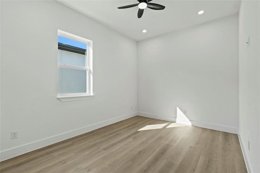 Spacious, unfurnished interior of a new home in , Dallas (Image 20).