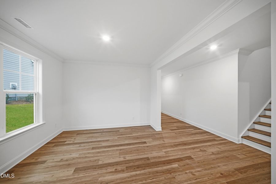 7_SUN_Stoneriver_Pic_GalvaniII_DiningRoo