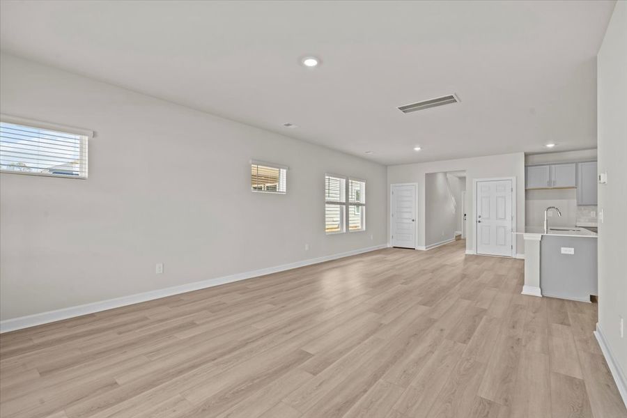 Spacious, unfurnished interior of a new home in Cedar Shoals – Heritage Collection, Piedmont (Image 17).