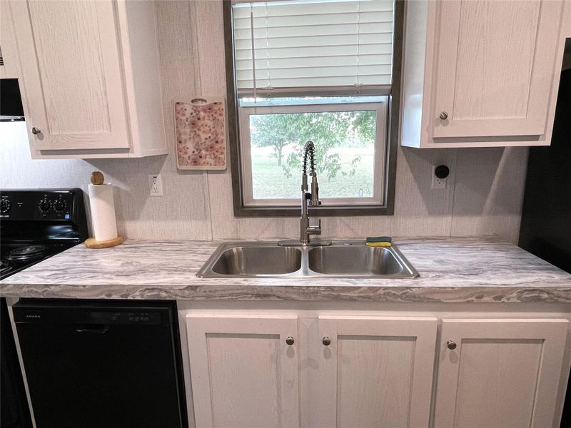 Close-up of interior finishes inside a home in , Mexia (Image 15). Close-up of interior finishes inside a home in , Mexia (Image 15).
