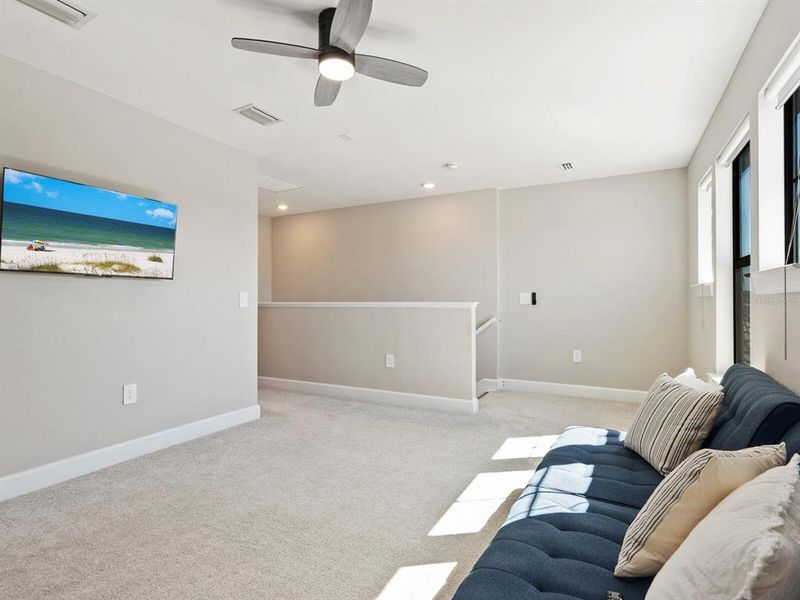 Spacious, unfurnished interior of a new home in , Lakewood Ranch (Image 18).