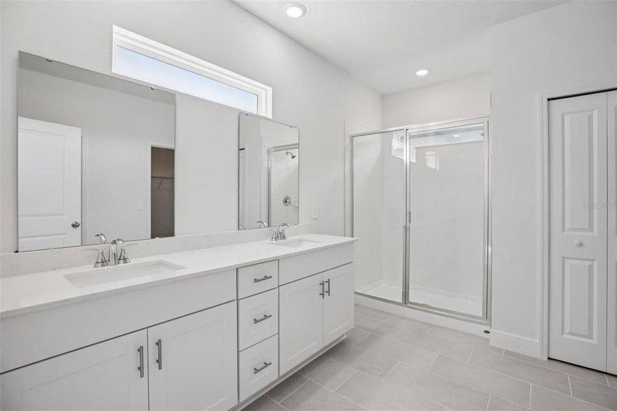 Furnished interior view inside a new home in Cyrene at Minneola, Minneola (Image 12).