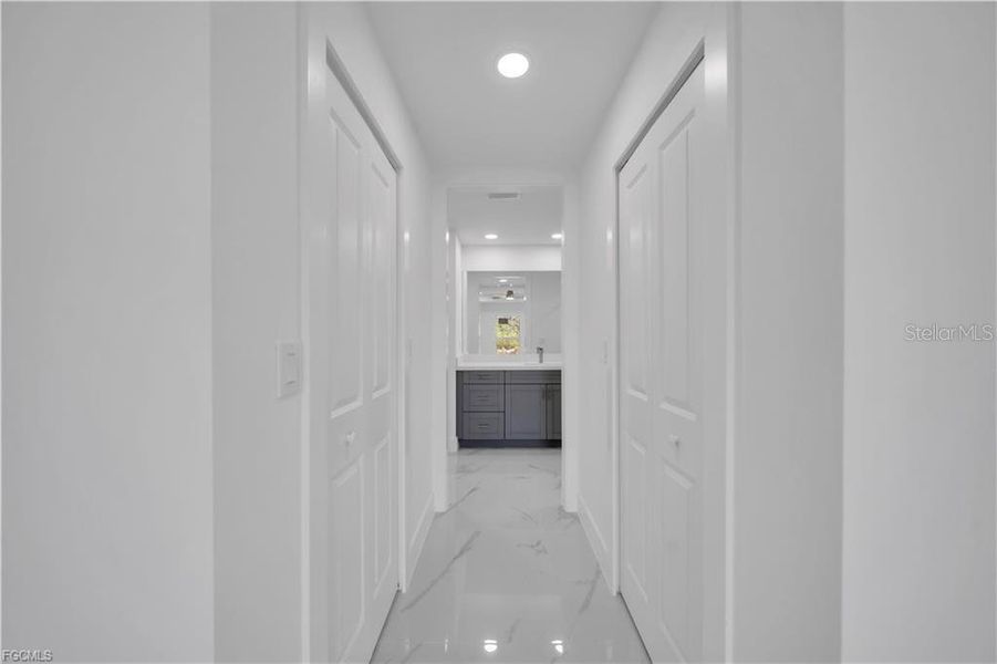 Spacious, unfurnished interior of a new home in , Lehigh Acres (Image 25).