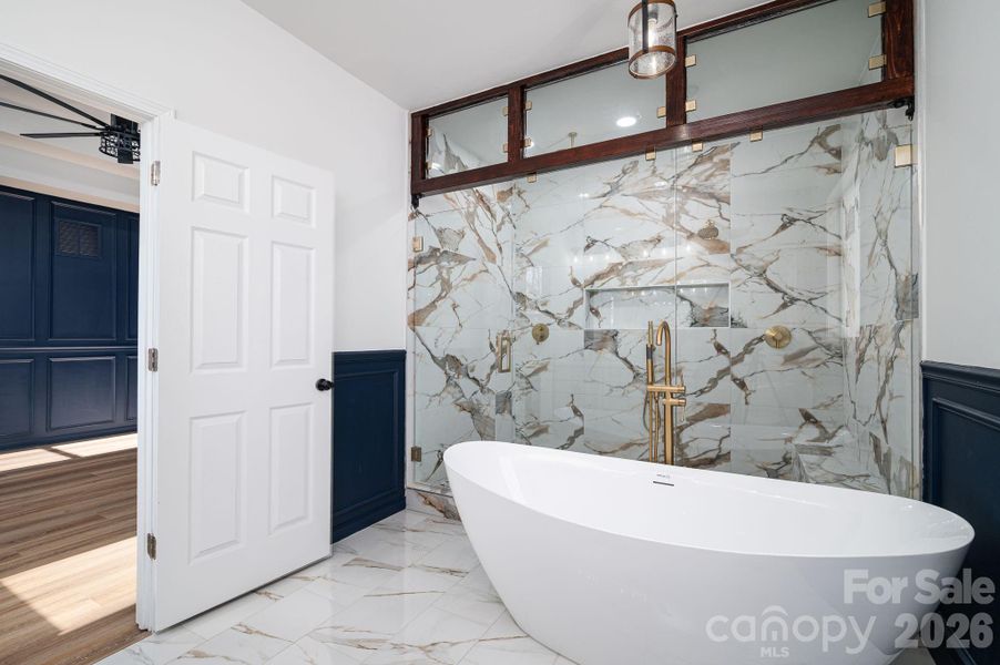 Furnished interior view inside a new home in , Shelby (Image 35).