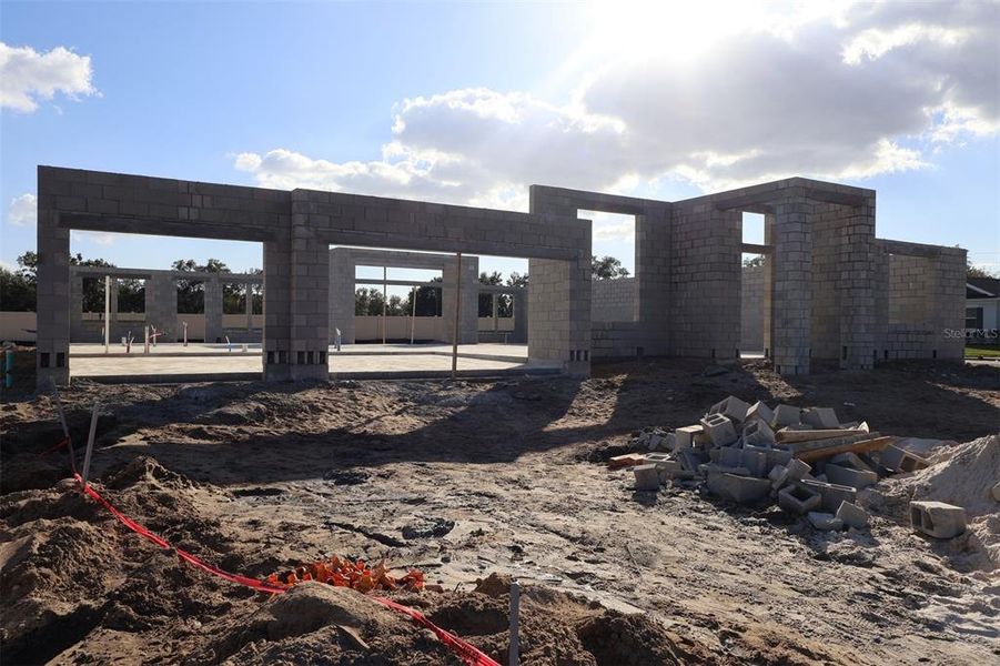 In-progress construction of a new home in Willow Run, Apopka, FL (Image 3).