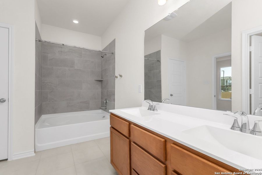 Furnished interior view inside a new home in Medina Crossing, Von Ormy (Image 5).