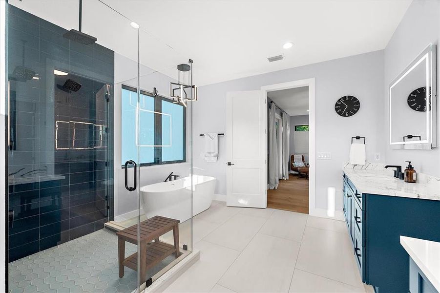 Furnished interior view inside a new home in , Tampa (Image 19).