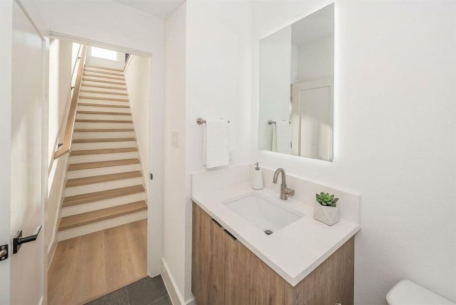 Furnished interior view inside a new home in , Dallas (Image 9).