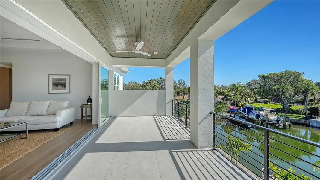 Exterior details and patio area of a home in , Sarasota (Image 4).