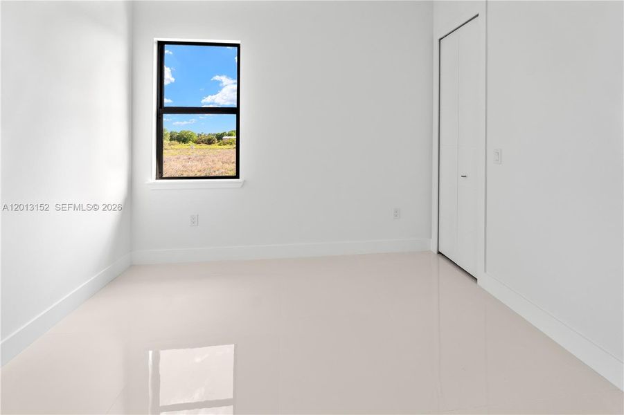 Spacious, unfurnished interior of a new home in , Lehigh Acres (Image 50).