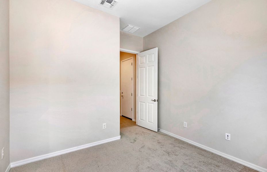 Spacious, unfurnished interior of a new home in Vistoso Canyon Estates, Oro Valley (Image 17).