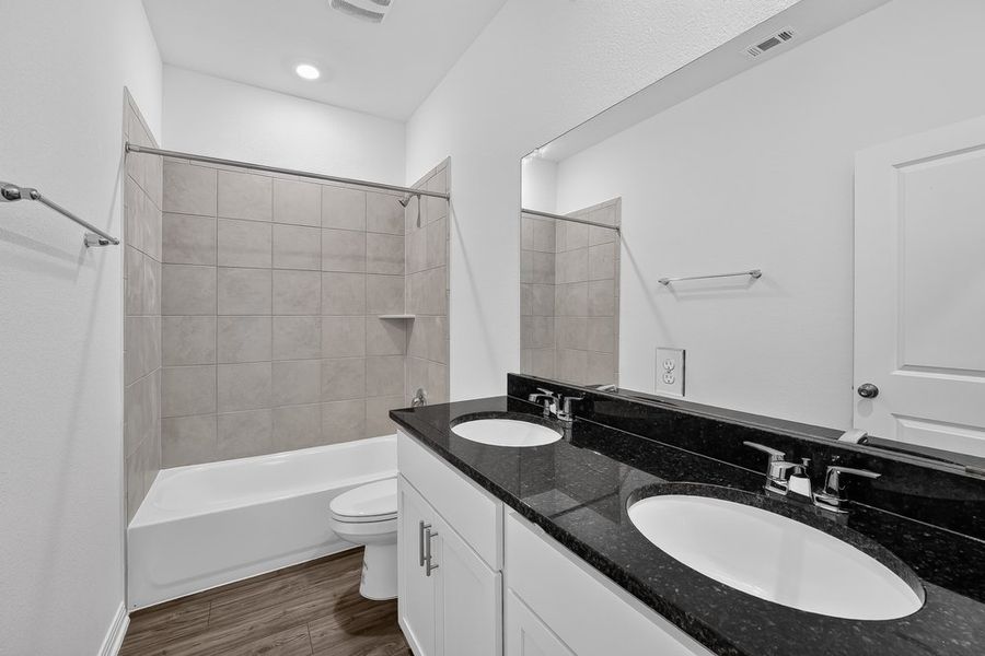 Furnished interior view inside a new home in Longview, Del Valle (Image 4).