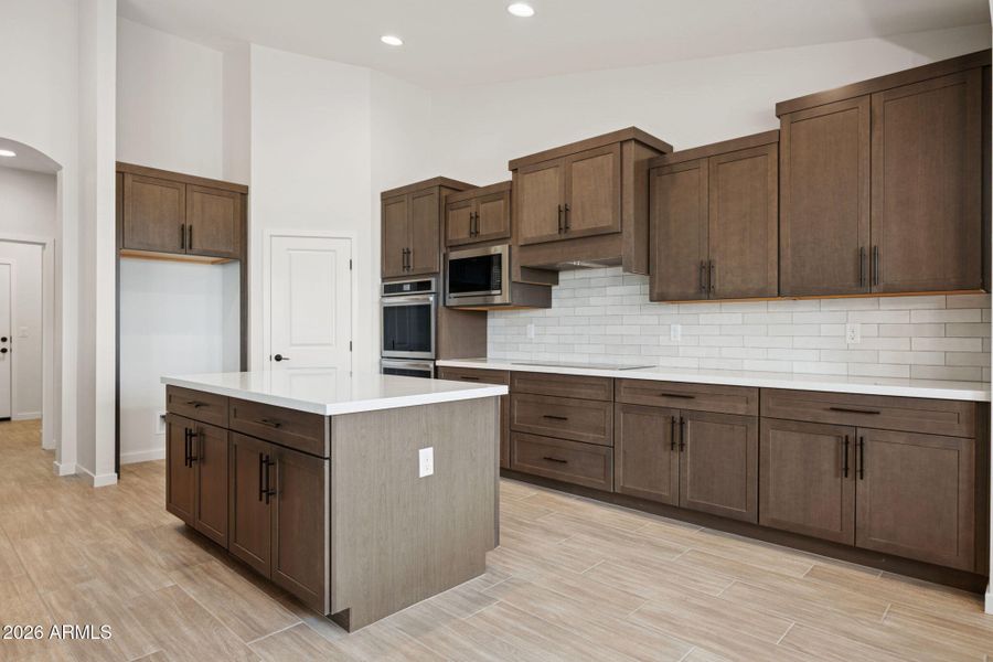 12-web-or-mls-20122-w-hazelwood-st