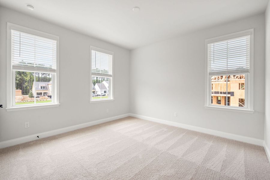 Spacious, unfurnished interior of a new home in Heartwood, Richmond Hill (Image 39).