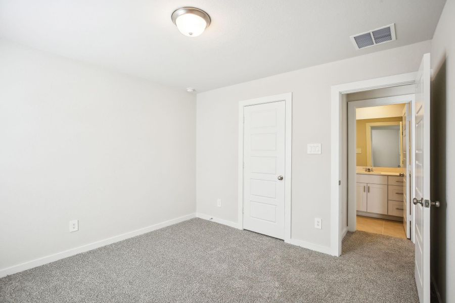 Photo is not of the actual home but is an inspirational photo of builder’s model home and may depict options, furnishings, and/or decorator features that are not included. Photo is not of the actual home but is an inspirational photo of builder’s model home and may depict options, furnishings, and/or decorator features that are not included.