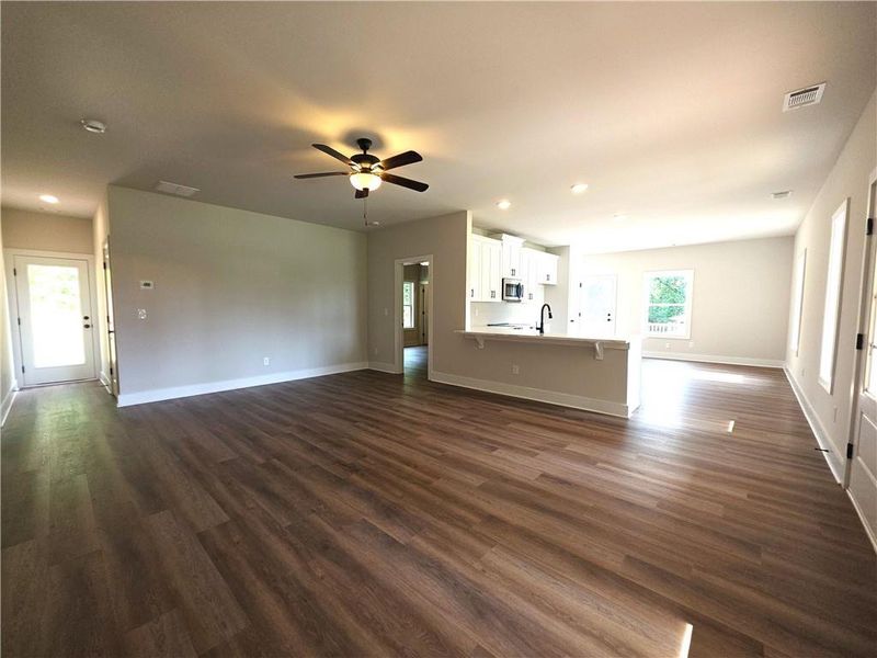 Spacious, unfurnished interior of a new home in , Dallas (Image 9). Spacious, unfurnished interior of a new home in , Dallas (Image 9).