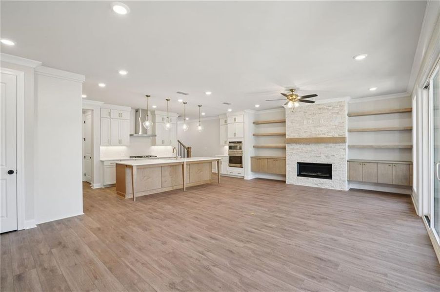 Image 49 of a home in Waterside Townhomes.