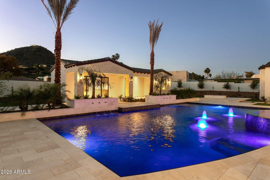 137-web-or-mls-6610-n-mountain-view-rd