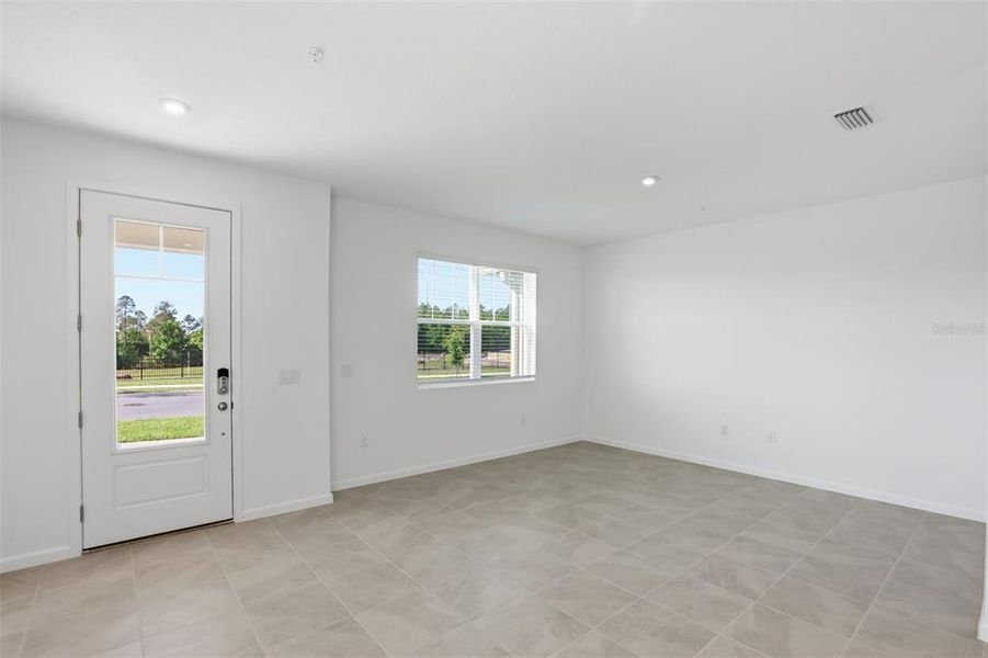 Spacious, unfurnished interior of a new home in Gardenia Reserve, Apopka (Image 20). Spacious, unfurnished interior of a new home in Gardenia Reserve, Apopka (Image 20).