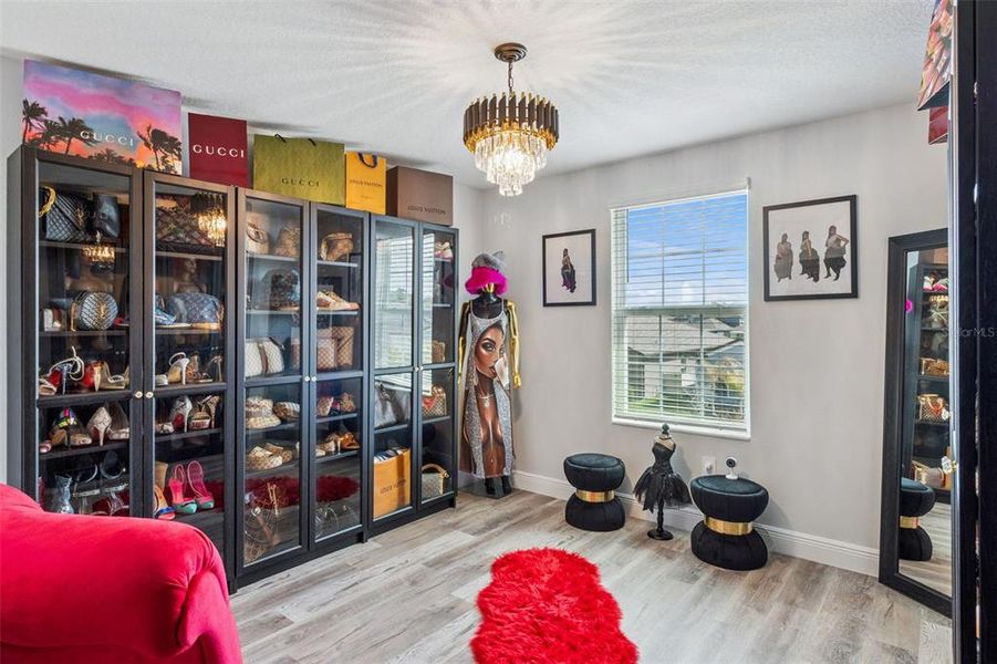 Furnished interior view inside a new home in , Lakeland (Image 17).
