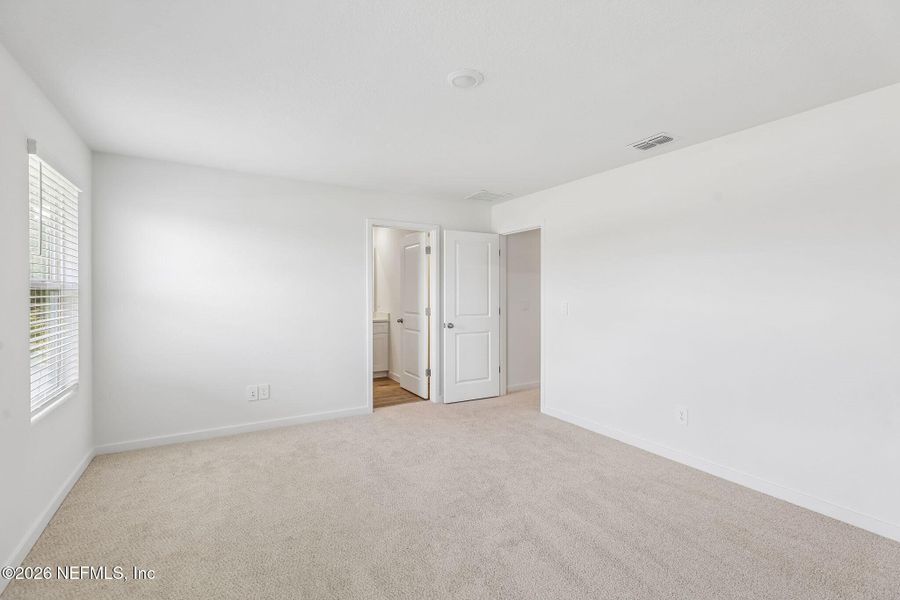 Spacious, unfurnished interior of a new home in Parkside at Shearwater, St. Augustine (Image 25).