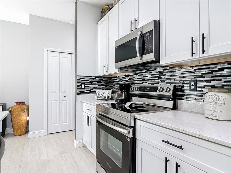 Furnished interior view inside a new home in , Deland (Image 41).