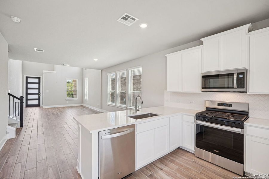 Furnished interior view inside a new home in Comanche Ridge, San Antonio (Image 12). Furnished interior view inside a new home in Comanche Ridge, San Antonio (Image 12).