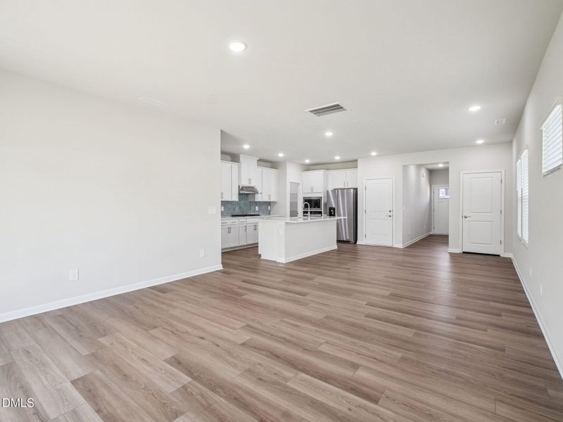 10-web-or-mls-Raleigh - River Glen - 644 10-web-or-mls-Raleigh - River Glen - 644