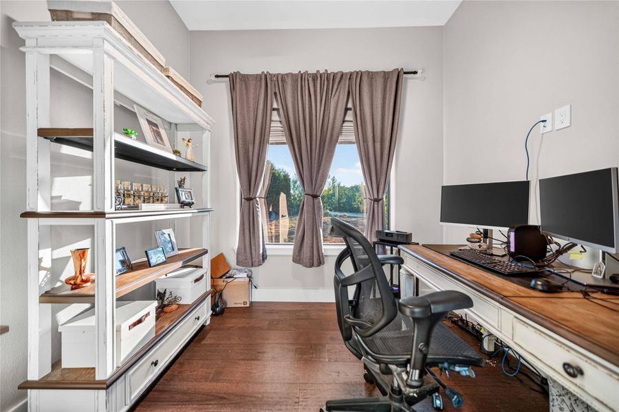 Furnished interior view inside a new home in , Marble Falls (Image 14).