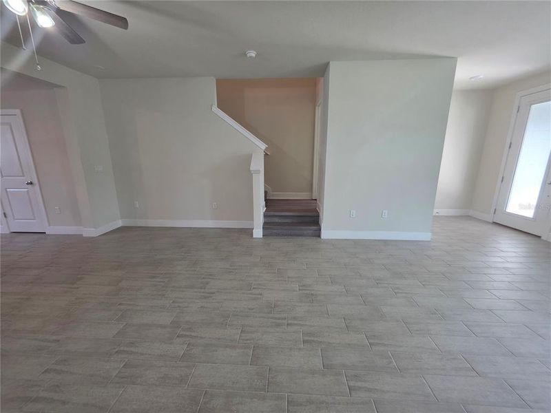 Spacious, unfurnished interior of a new home in , Orlando (Image 29).