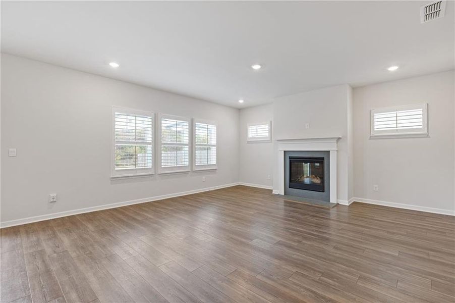 Spacious, unfurnished interior of a new home in , Braselton (Image 30).