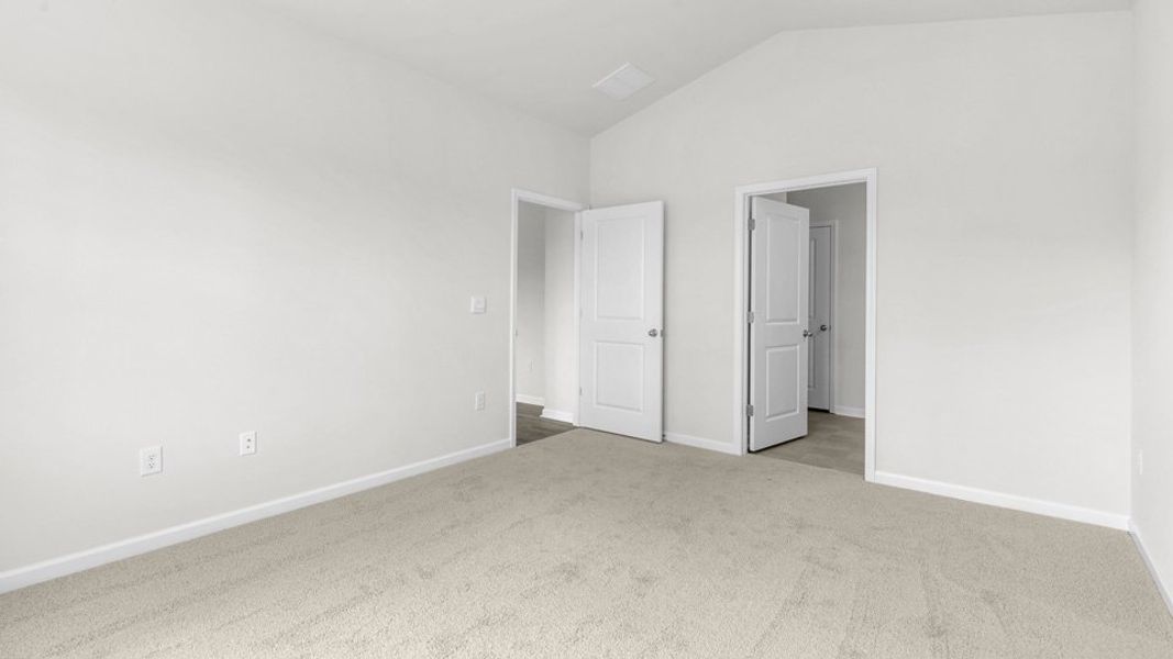 Spacious, unfurnished interior of a new home in Bryson Park, Lexington (Image 25).